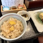 白鳥 甲羅本店 - 今日のご飯は栗ご飯も選べました