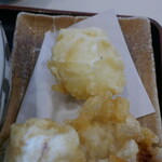 手打うどん 長谷沼 - 半熟卵天