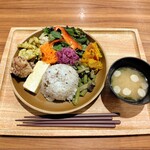 鳥〇食堂×タニタカフェ - デリプレート