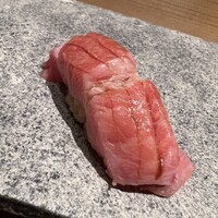 神楽坂 鮨 弥栄 別邸 - 大トロ