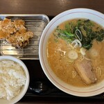 麺家 なると - 唐揚げランチとんこつ醤油ラーメン