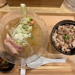 開運橋通 ふじ原 - 【にぼしの冷麺】 & 【炙り肉飯】