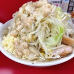 ラーメン二郎 神田神保町店 - 小ラーメン ヤサイ少なめ 少なめとは()