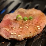 近江牛ホルモン いるもん - 