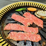 焼肉山吉 - 普通にバカでかい