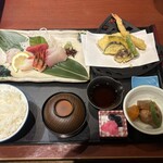 すしダイニング - 