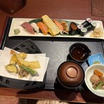 すしダイニング - 