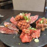 炭火焼肉 にく式 - 