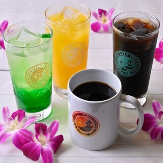 お料理やデザートとぜひ一緒に！豪華ドリンク＆スープバー
