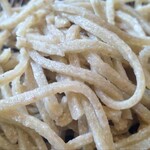 高遠そば ますや - 【抜き】つぶ粒がハッキリと見える程の粗挽き。その食感も旨すぎ