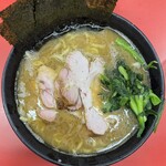 ラーメン 杉田家 本店 - 