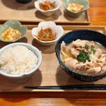 マトルル - 豚汁定食