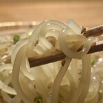 近江牛ホルモン いるもん - 弾力のすごいこと