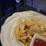 R1 TOKYO Bar&Restaurant - 