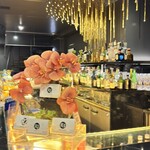 R1 TOKYO Bar&Restaurant - 