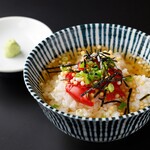 おでん出汁茶漬け（梅・鮭）