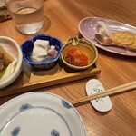 糀MARUTANI - お通しと甘酒チーズ