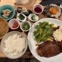 ビストロカラト -  ビストロカラト -
