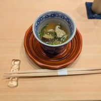 寿司処 しん - 茹で落花生と銀杏、椎茸ざむらいの茶碗蒸