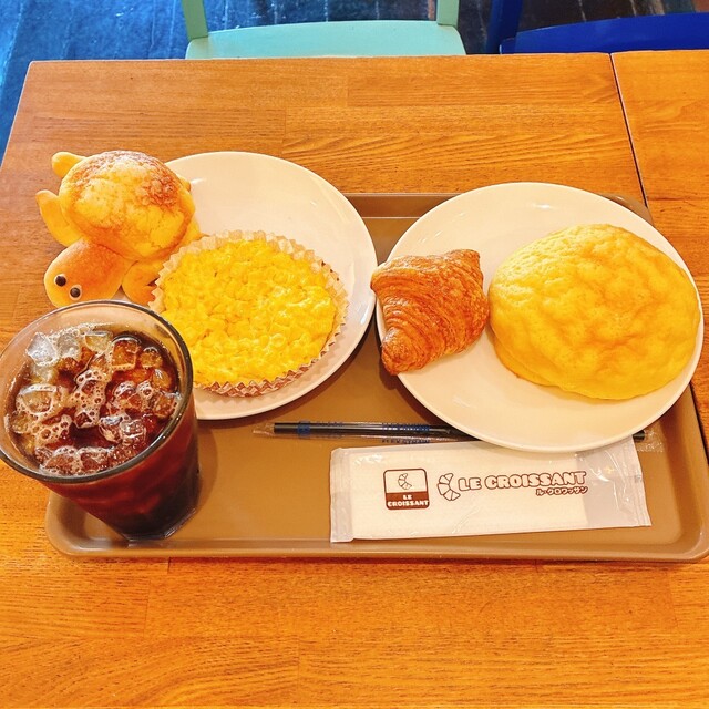 Le Croissant Turumi Ryokuchi Ten photo