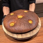 イル アオヤマ - 自家製フォカッチャ