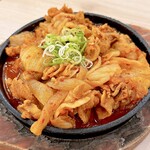 肉ト魚 大衆酒場 ひとめぼれ - ピリ辛豚キムチ