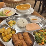 ネパールダイニング ポカラ - 料理写真:タリ　シシカバブセット