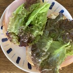 PAN PARI/Restaurant「marina」 - グリーンレタスやロースハムをはさむ