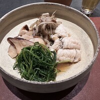 IAKU  - 