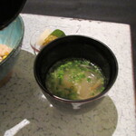 日本料理 TOBIUME - 味噌汁の具は冬瓜、味噌は合わせ味噌