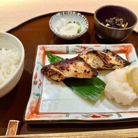 伊豆の旬 やんも 丸の内店 - 