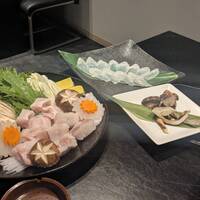 泳ぎとらふぐ活蟹料理 あじ平 曽根崎 - 