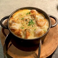 ERUTAN RESTAURANT BAR - ポルチーニ茸と海老のトマトクリームパスタ ココット仕立て-タリアテッレ‐ 