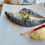 御食事処 みうま屋 - 朝定食の干物(あじ)