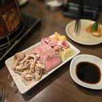 赤羽ホルモン - ミックス刺し