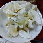 鶴亀 - お通し 200円(税込)(2025年9月22日撮影)