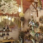 クレープと花の小屋 ノーム - 