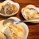 伊達商店 - 突き出し　チーズ豆腐でてきたら、当たり