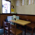 鶴亀 - 店内(2025年5月14日撮影)