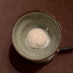 インド料理 想いの木 - ジェラート：鎌倉の無添加のジェラート屋さんのジェラート。
      ジェラートとは思えない、トロッと濃厚でもちもちした美味しいジェラートでした。