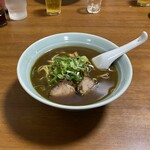 今池呑助飯店 - ラーメン A. 伝統の油こってり濃い口