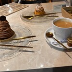 Dining Cafe Meets - ↑ケーキ一つがお皿に乗ってくるので爆食いは3つくらいまでですね