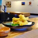 酒ト魚 いのもと - 黄金穴子の天ぷら