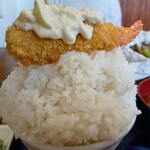 わ楽 - ミニエビフライwithタルタル❤️オンザ旧ハマさん盛り！