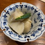 鮨　お料理　あお山 - 小芋のたいたん♪