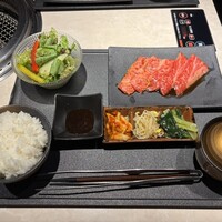 牛の達人　Private 西新宿店 - 