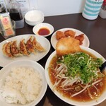 ギョーザ食堂 京都とんたま+ - 