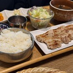 韓国料理 ホンデポチャ - ■サムギョプサル定食¥1,408