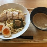 煮干し中華そば かいしんのいちげき! - 