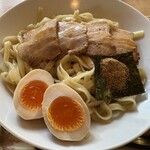 煮干し中華そば かいしんのいちげき! - 